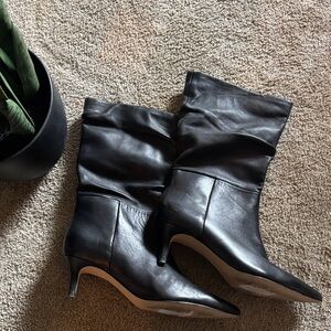 WORN ONCE Black Mid-Calf Pointed-Toe Heel Boots - Women